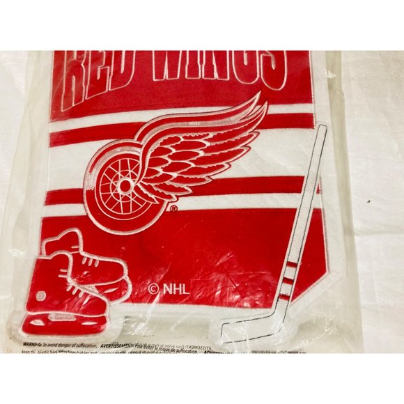 Northwest NHL Detroit Red Wings Warm Welcome Door Decor - Picture 2 of 5